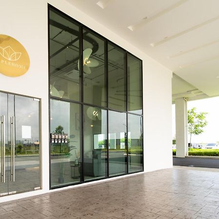 Amber Cove Premier Suites Melaka Luaran gambar